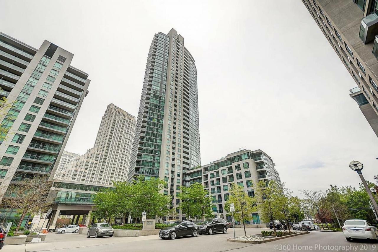 30 Off Lake View Property Heart Of Downtown Toronto Zewnętrze zdjęcie